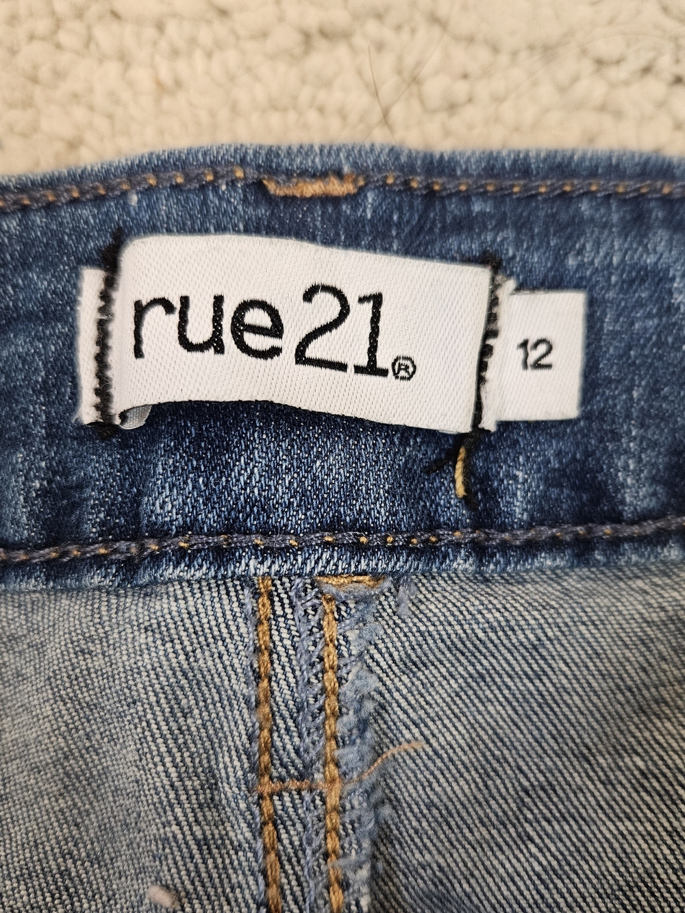 Rue21 Blue Distressed High-Rise Jean Shorts Size 12 - Picture 4 of 7